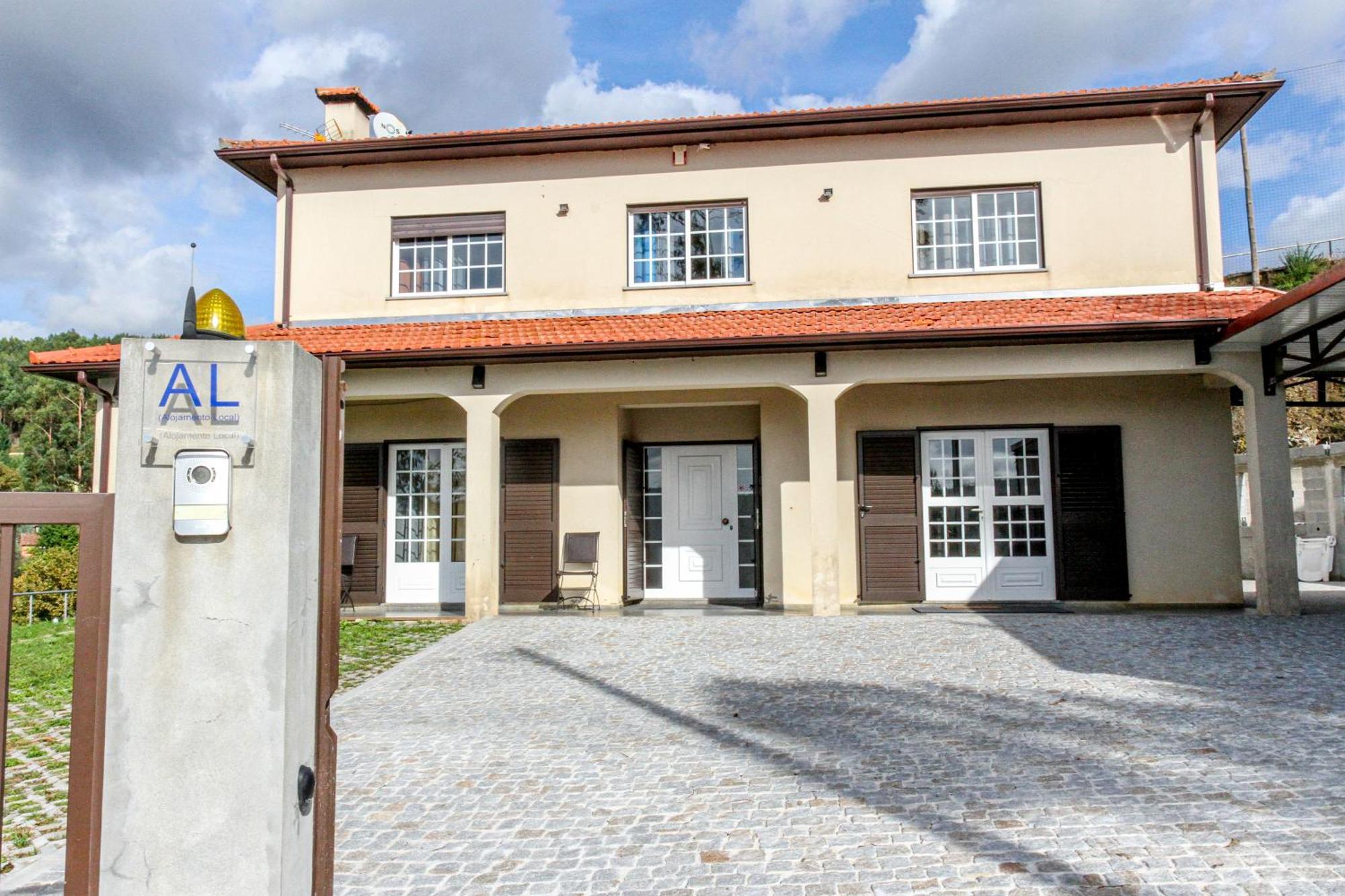 Martins House Quartos Arouca Exterior photo